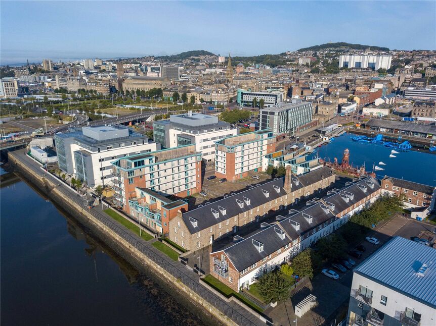 3 bedroom Mid Terrace House for sale, Marine Parade Walk, Dundee, DD1