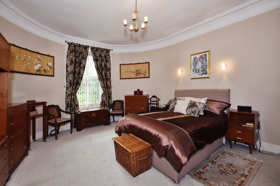 4 bedroom Semi Detached House for sale, Mansion Drive, Dundee, DD4 £