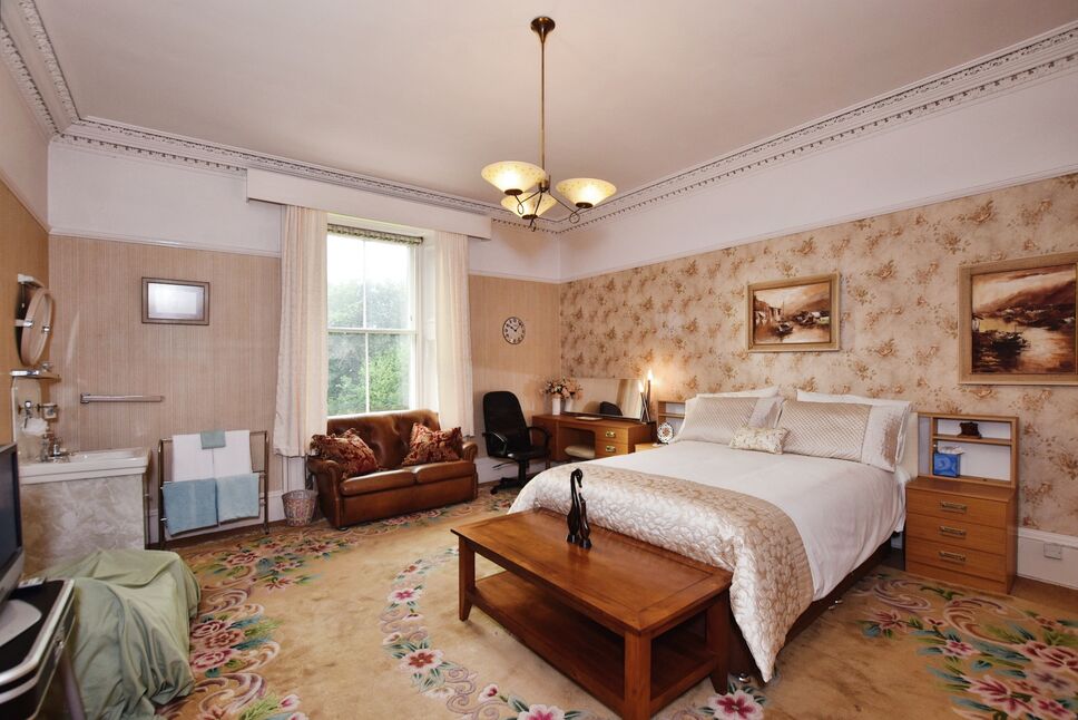 4 bedroom Semi Detached House for sale, Mansion Drive, Dundee, DD4 £