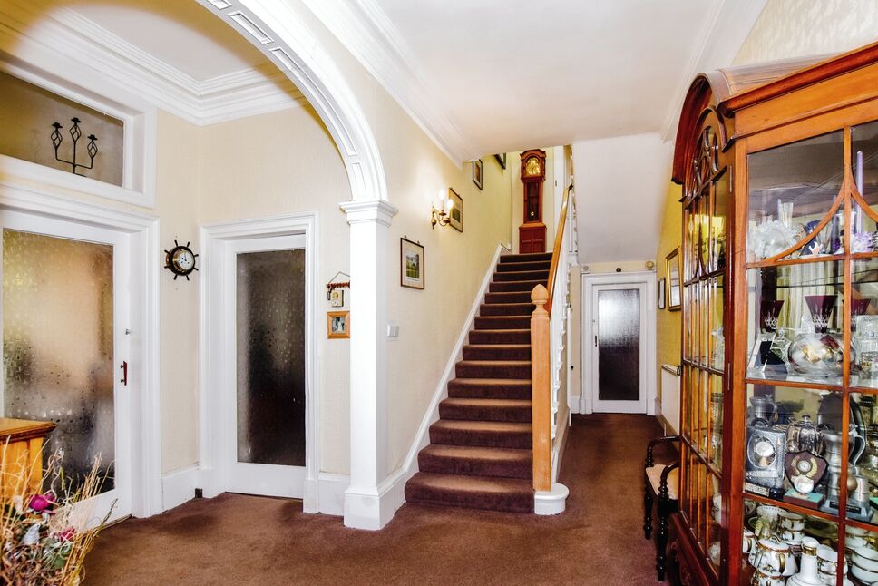 4 bedroom Semi Detached House for sale, Mansion Drive, Dundee, DD4 £