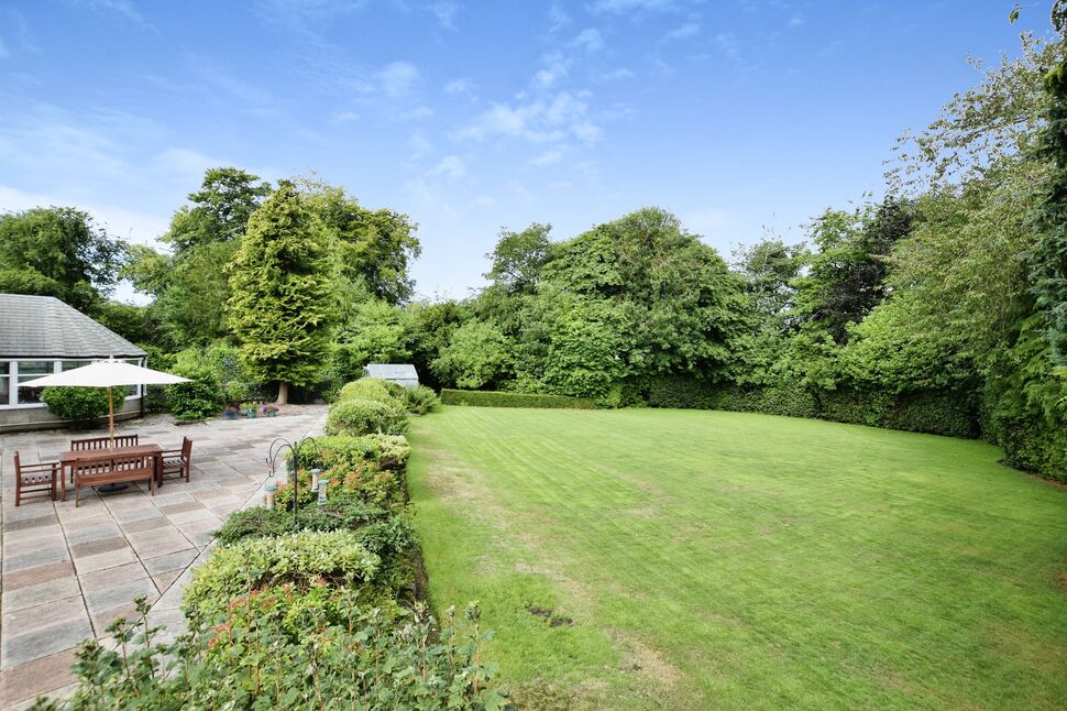 4 bedroom Semi Detached House for sale, Mansion Drive, Dundee, DD4 £