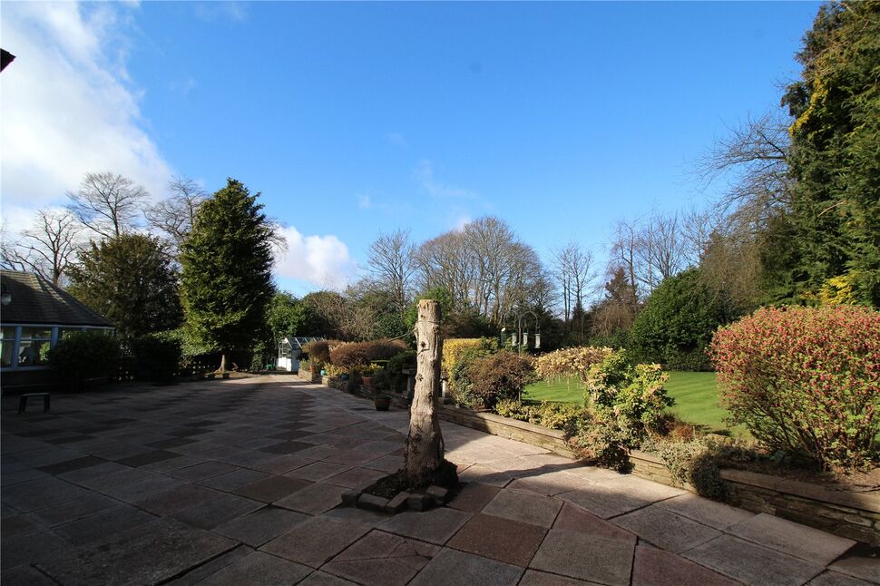 4 bedroom Semi Detached House for sale, Mansion Drive, Dundee, DD4 £