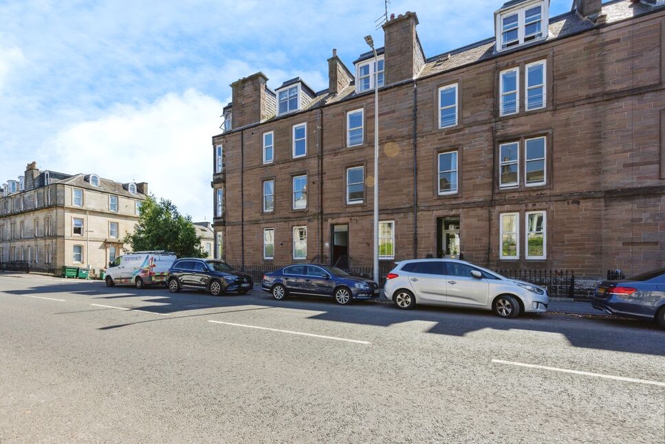 Main image of 4 bedroom  Flat for sale, Perth Road, Dundee, Angus, DD2