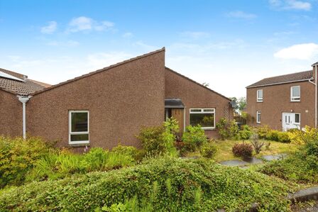 2 bedroom Semi Detached Bungalow for sale