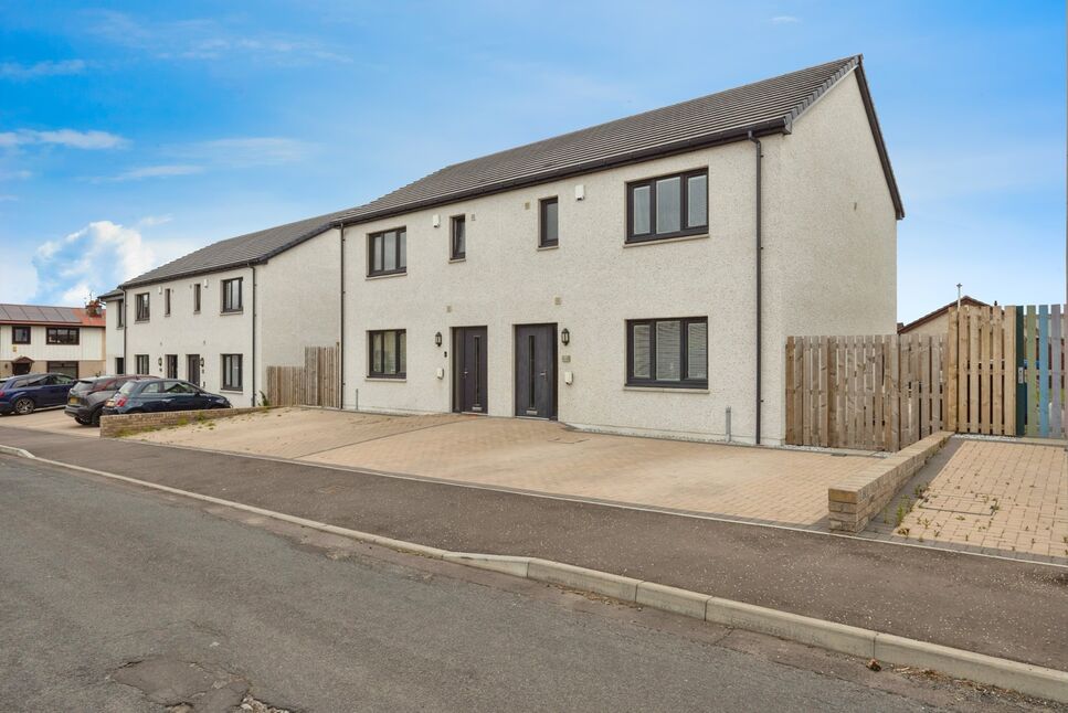 Main image of 3 bedroom Semi Detached House for sale, Garry Terrace, Dundee, Angus, DD3