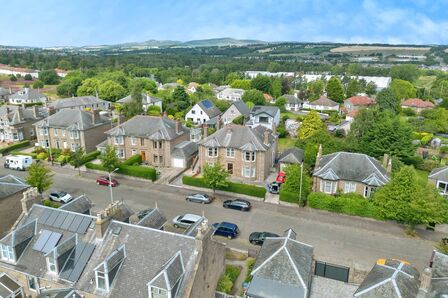 4 bedroom  Flat for sale
