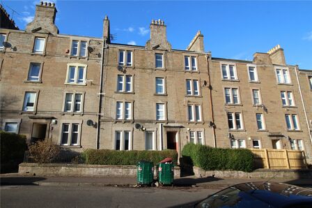 Scott Street, 1 bedroom Flat for sale, &pound;65,000