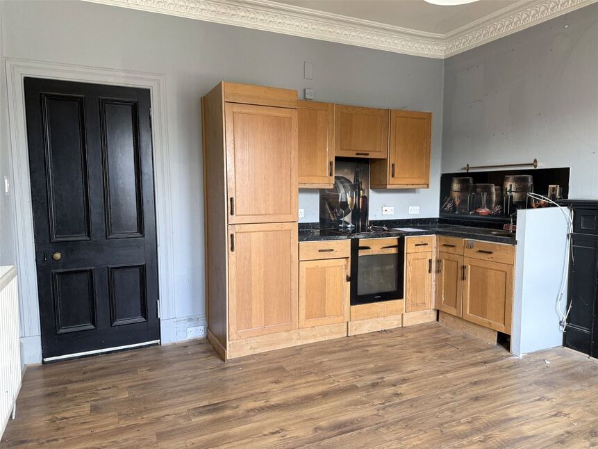 Kitchen / Living Room