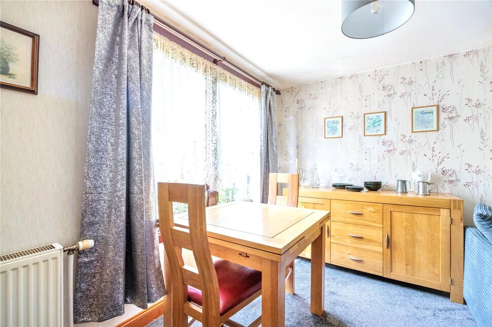 Living Dining Area