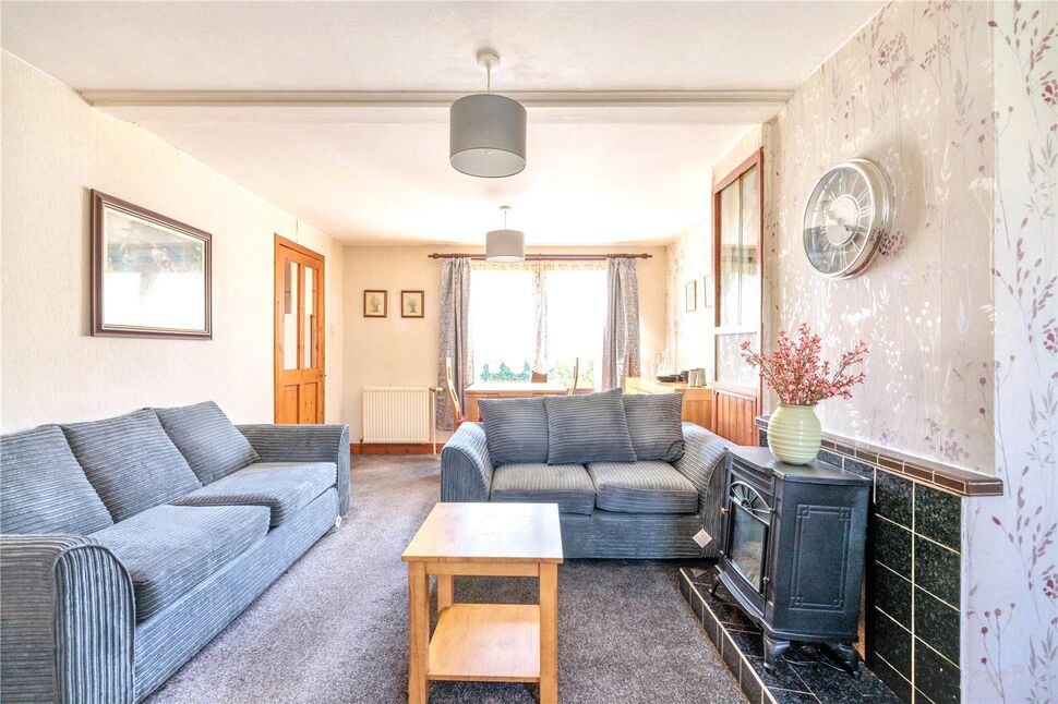 Living Dining Area