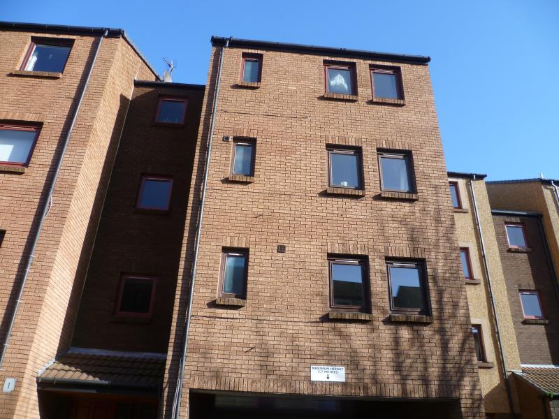 Main image of 1 bedroom Flat to rent, (2) Coxfield, Edinburgh, EH11