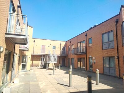 Church Road, 1 bedroom  Flat to rent, £1,475 pcm