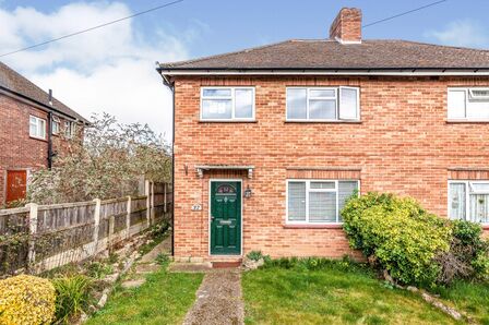 Ripley Avenue, 4 bedroom Semi Detached House to rent, £2,800 pcm