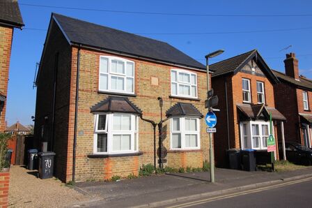 Hummer Road, 5 bedroom Semi Detached House to rent, £2,950 pcm