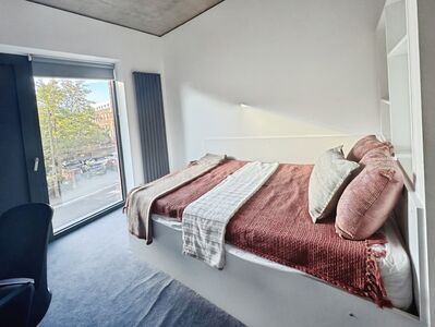 Church Road, Flat to rent, &pound;1,300 pcm