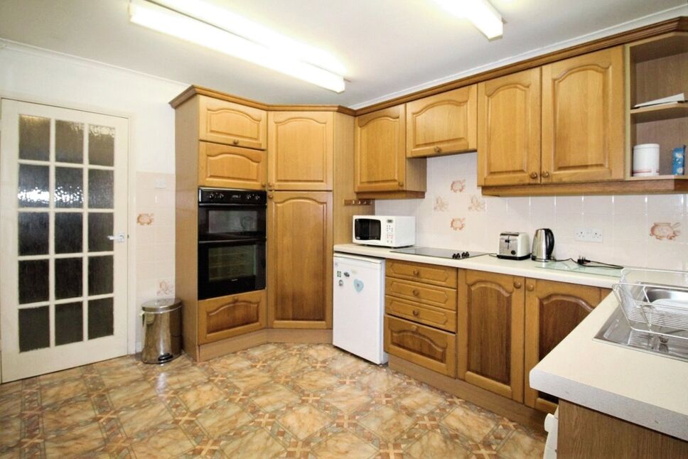 2 bedroom Semi Detached Bungalow for sale, Albert Road, Englefield