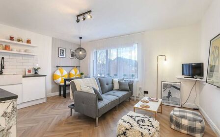 1 bedroom  Flat for sale