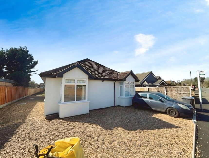 Main image of 1 bedroom Detached Room to rent, Pooley Green Road, Egham, Surrey, TW20