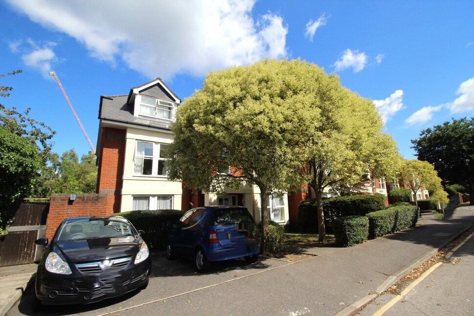 Main image of 2 bedroom Flat to rent, School Lane, Egham, Surrey, TW20