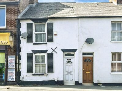 High Street, 2 bedroom Mid Terrace House for sale, &pound;400,000