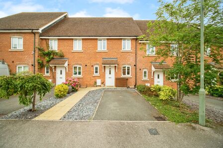 3 bedroom Mid Terrace House for sale