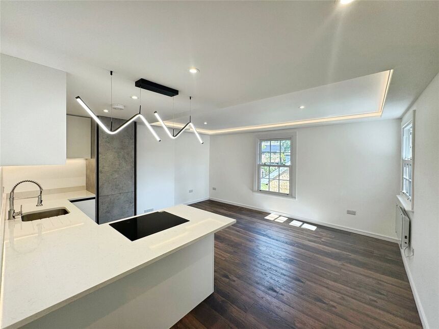 Main image of 2 bedroom  Flat to rent, Spencer Gardens, Englefield Green, Surrey, TW20