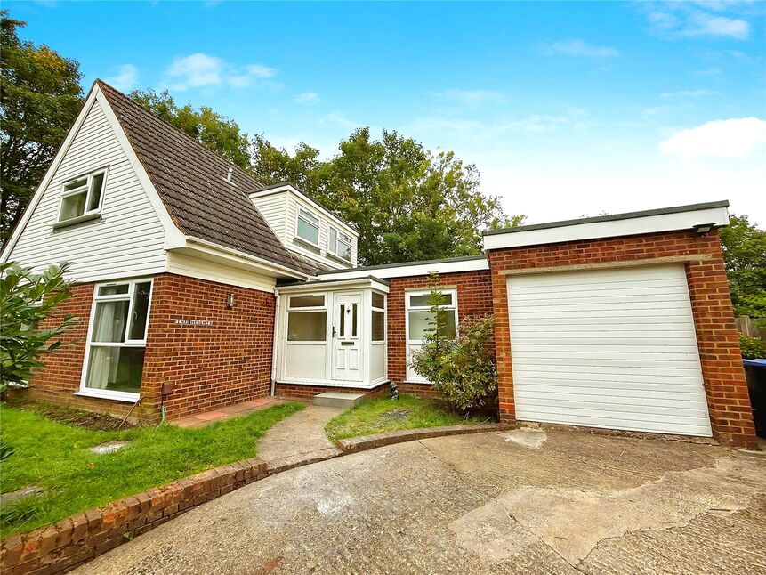 Main image of 1 bedroom Detached Room to rent, Malt Hill, Egham, Surrey, TW20