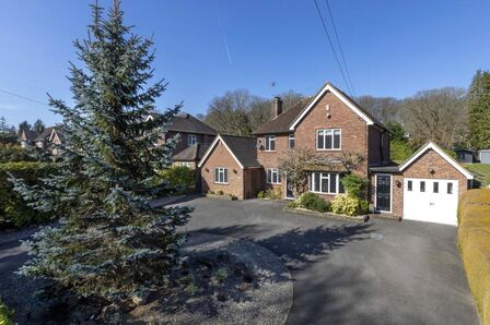 Knowle Grove, 4 bedroom Detached House for sale, &pound;1,500,000