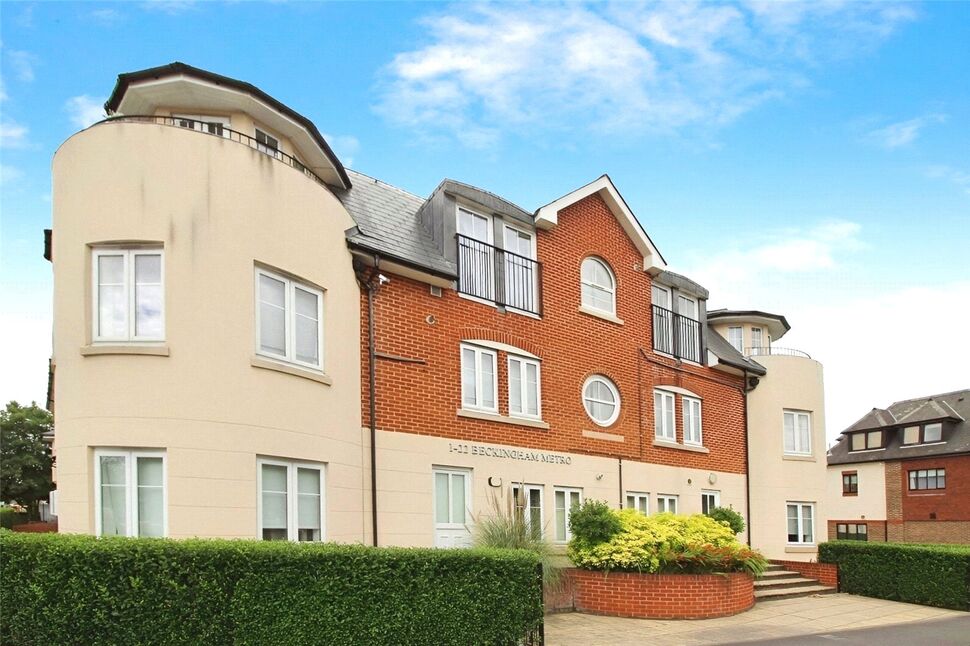Main image of 2 bedroom Flat to rent, Beckingham Metro Station Road, Egham, Surrey, TW20