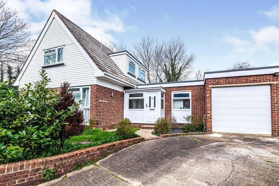 Main image of 5 bedroom Detached House to rent, Malt Hill, Egham, Surrey, TW20