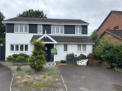 Helvellyn Close, 4 bedroom Detached House for sale, &pound;585,000