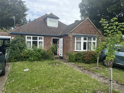 Pinewood Drive, 3 bedroom Detached Bungalow for sale, &pound;800,000