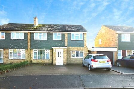 Moore Grove Crescent, 6 bedroom Semi Detached House to rent, £3,200 pcm