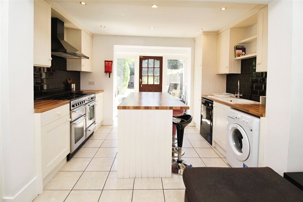 Main image of 4 bedroom Semi Detached House to rent, Milton Road, Egham, Surrey, TW20