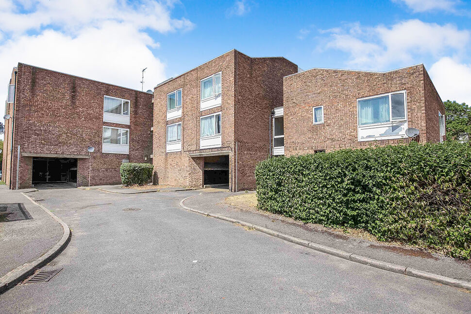 Main image of Flat to rent, Whitley Close, Stanwell, Middlesex, TW19