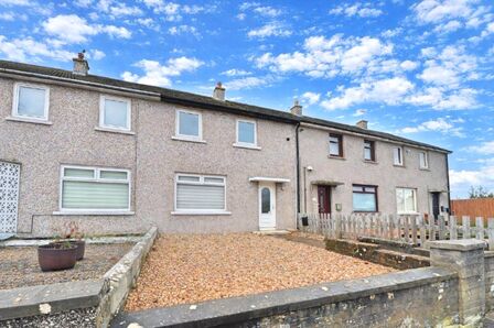 Elgin, 2 bedroom Mid Terrace House to rent, &pound;750 pcm