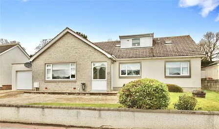Smith Drive, 5 bedroom Detached House for sale, £390,000
