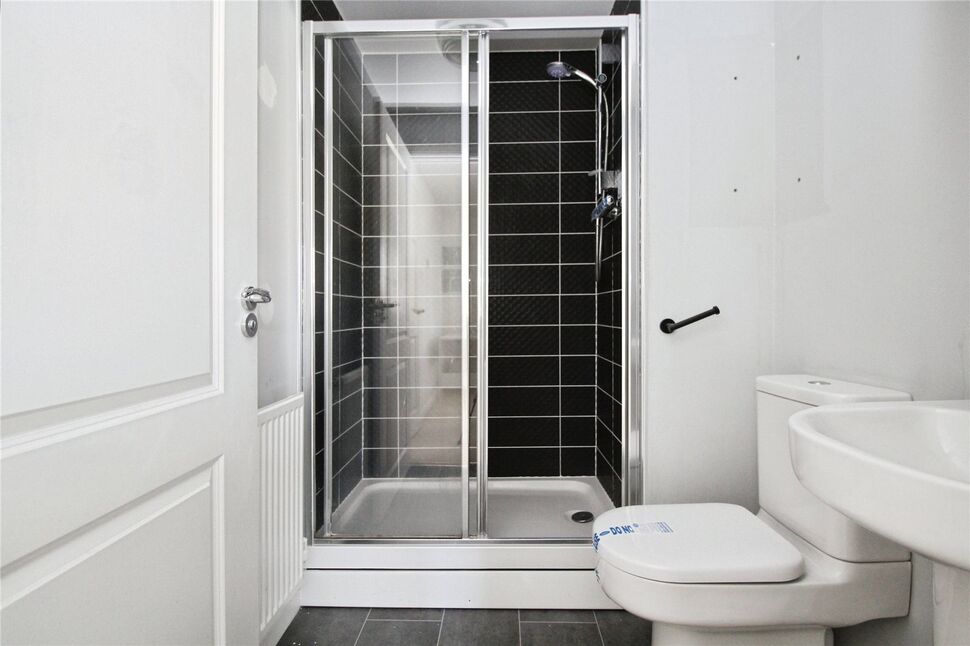 En-Suite 2