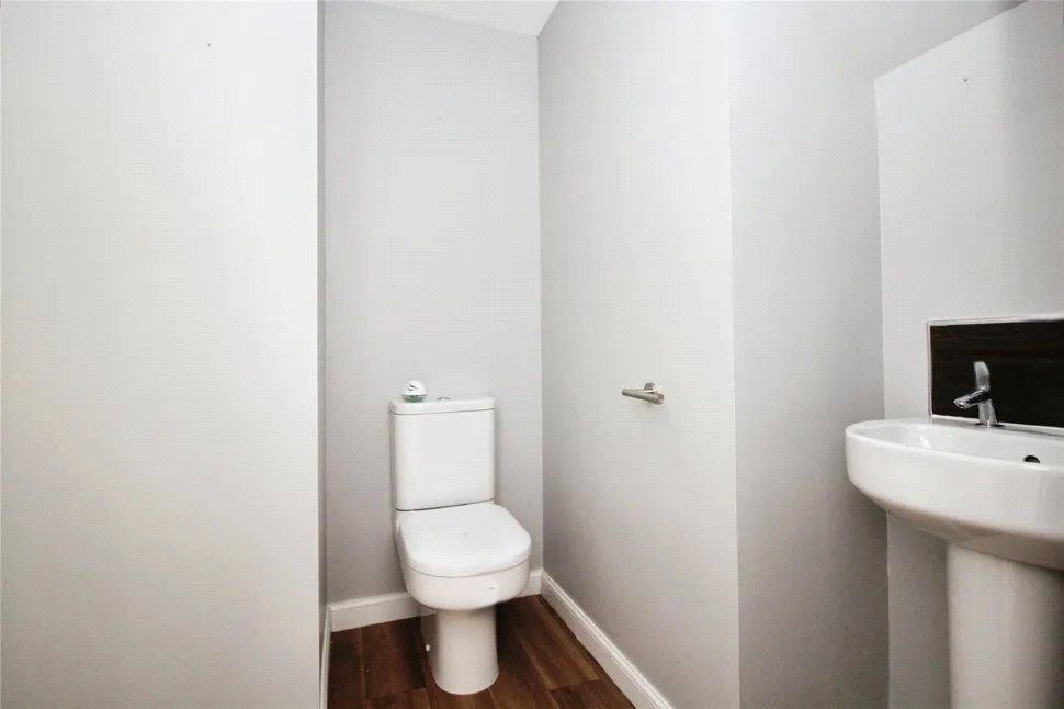 Cloakroom / wc