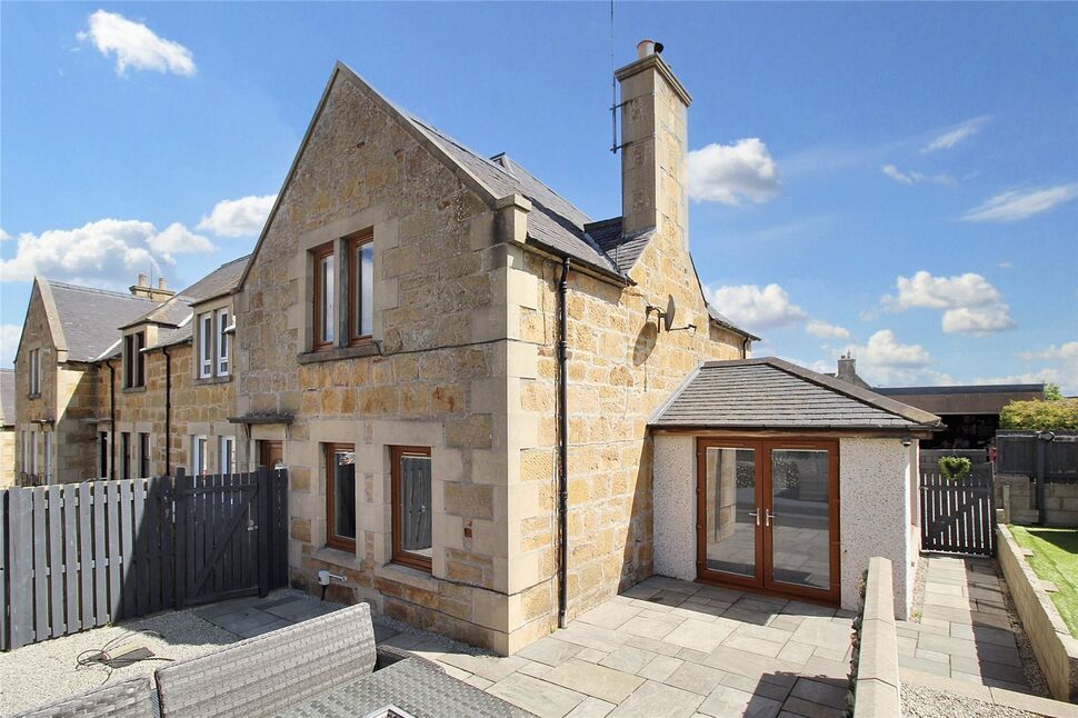 3 bedroom End Terrace House for sale