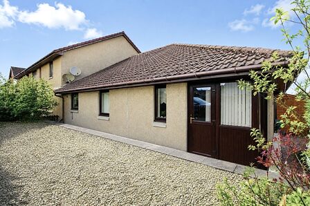 Lesmurdie Court, 2 bedroom Mid Terrace Bungalow for sale, &pound;140,000