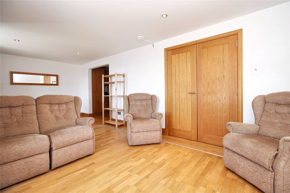 Lounge / Dining Room