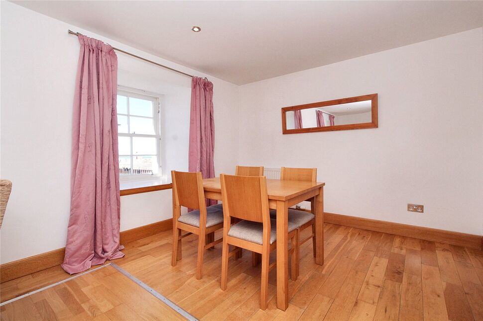 Lounge / Dining Room