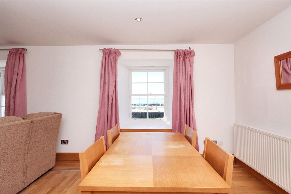 Lounge / Dining Room