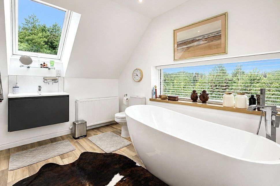 En-Suite 1