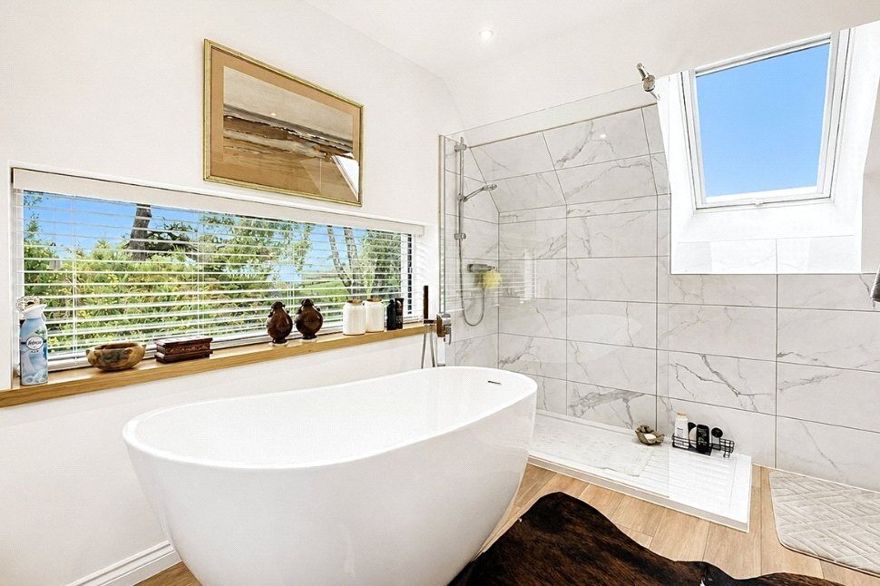 En-Suite 1
