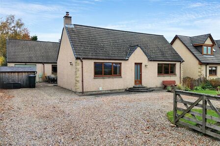 5 bedroom Detached Bungalow for sale