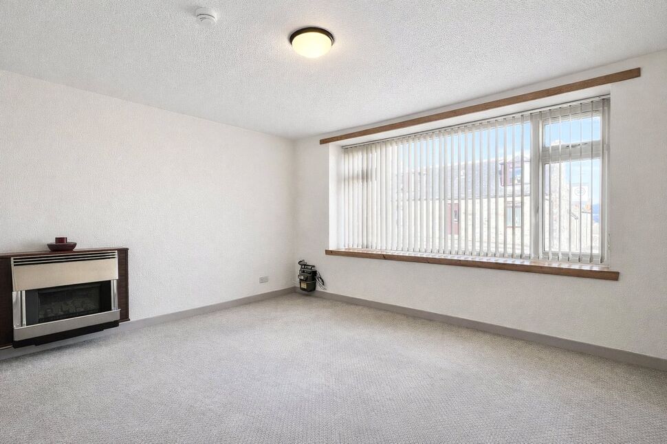 Lounge / Dining Room