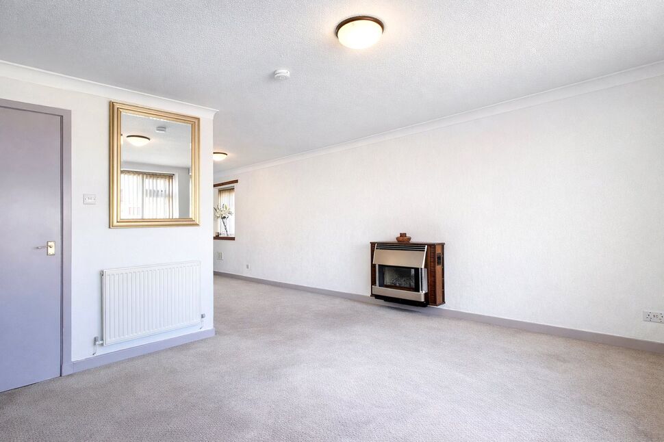 Lounge / Dining Room