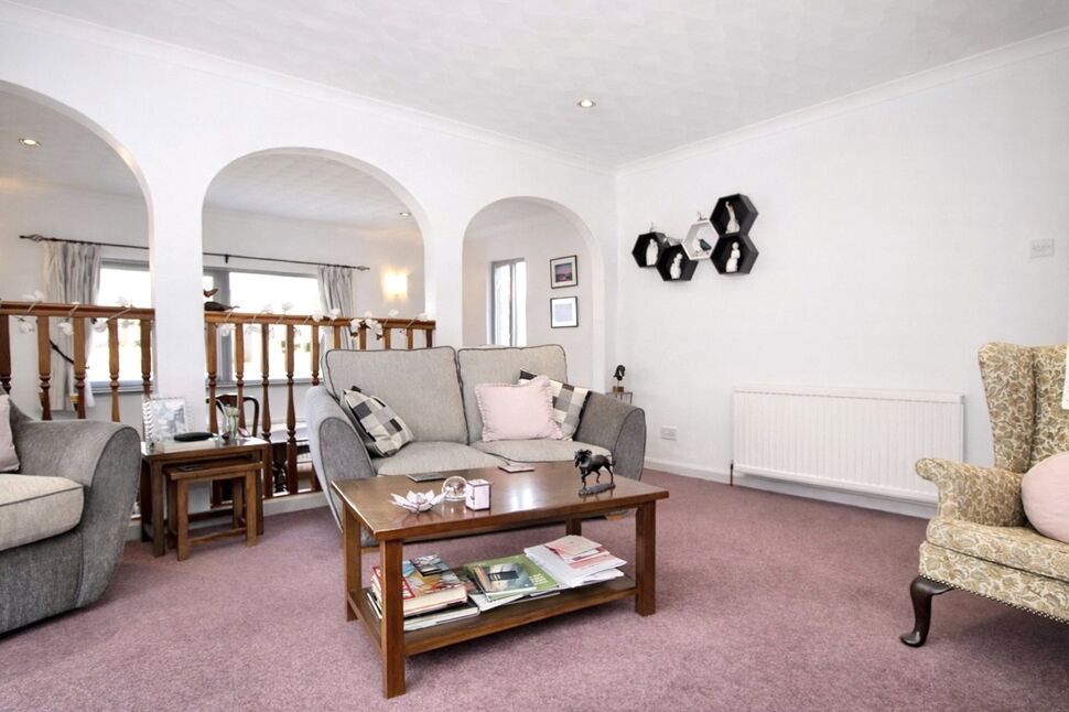 Lounge / Dining Room